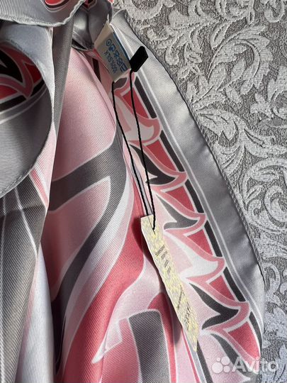 Новый шелковый платок