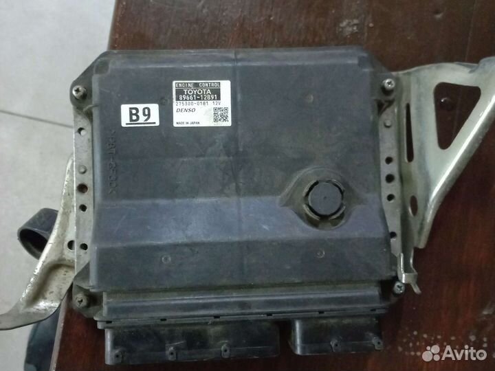 Блок управления двигателем Toyota Corolla E150 1.6