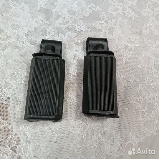 Педальный тренажёр с электроприводом