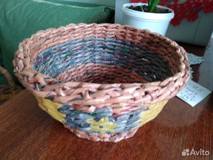 Корзина подарочная и коробка из бумажной лозы