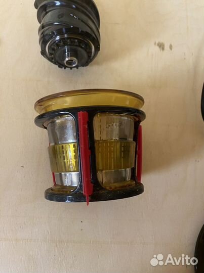 Соковыжималка шнековая bork S610