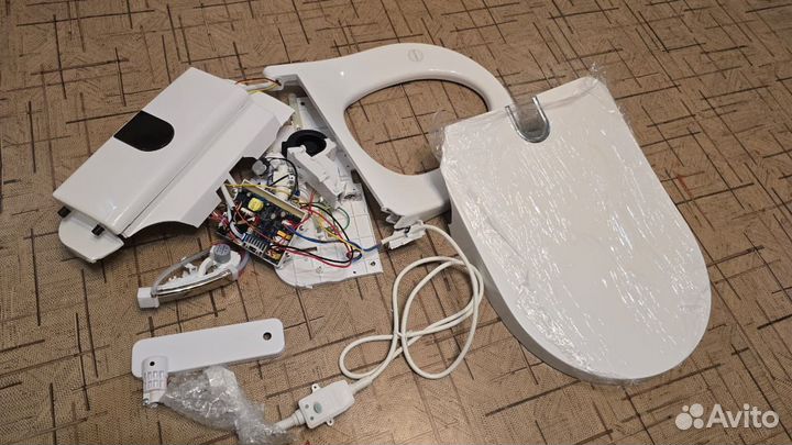 Электронная крышка биде на запчасти