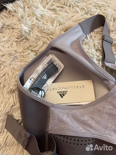 Топ спортивный adidas by Stella Mccartney