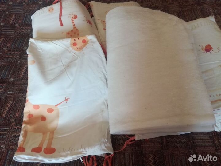 Бортики в детскую кроватку