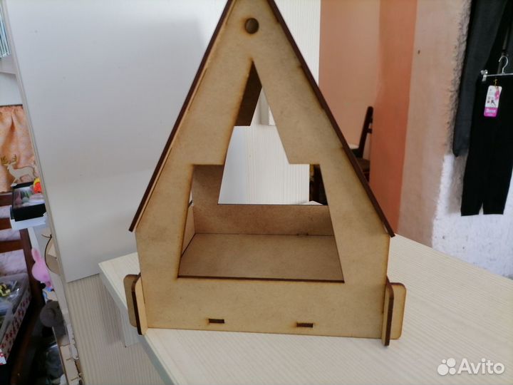 Кормушка для птиц