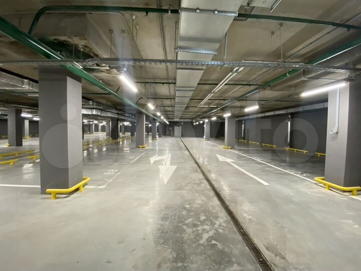 Машиноместо, 14 м²