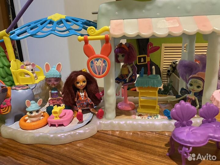 Домик энчантималс