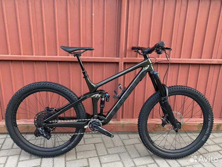 Топовый Trek Remedy 9.8 AXS