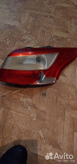 Фонарь правый Форд Фокус 3