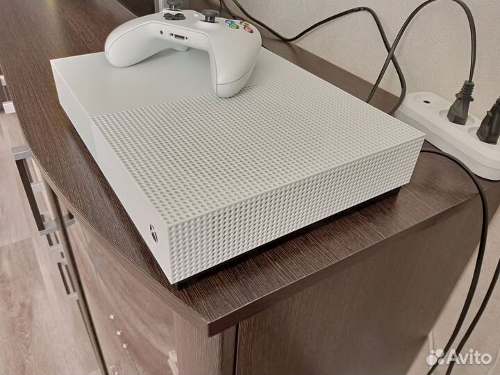 Xbox One s all digital 1 TB