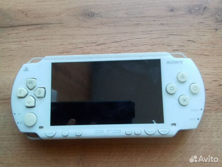 Sony PSP fat прошитая с картой памяти 8gb