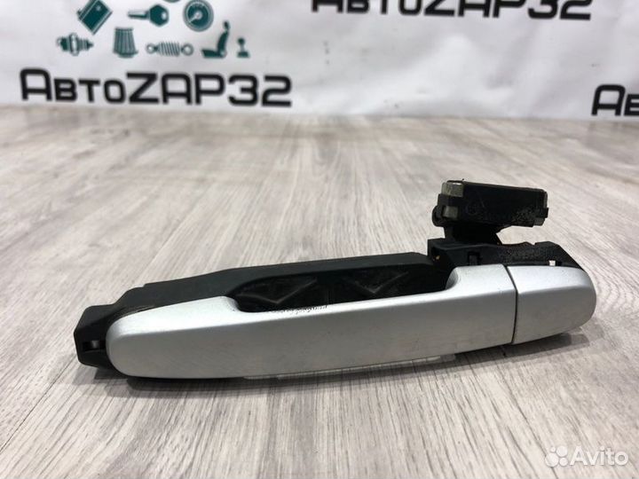 Ручка двери задняя левая Toyota Corolla E150 2006