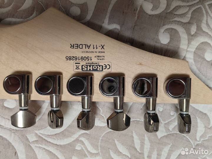 Электрогитара с комбиком Cort