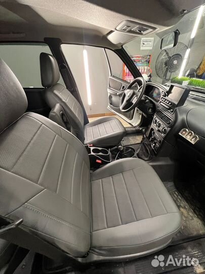 Автомобильные чехлы Chevrolet Niva