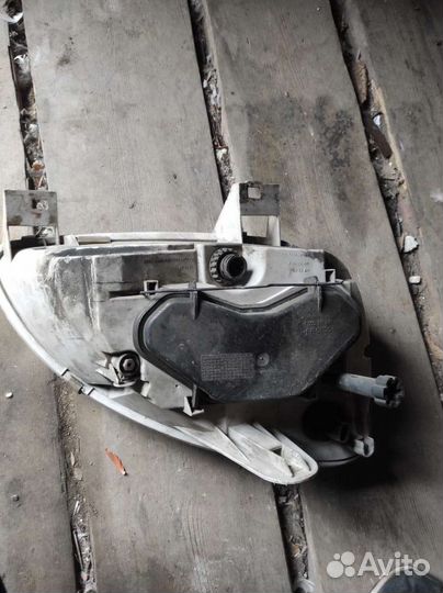 Фара на газель