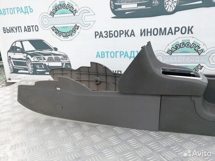 Подлокотник Ford Focus 2 2009г Рестайлинг