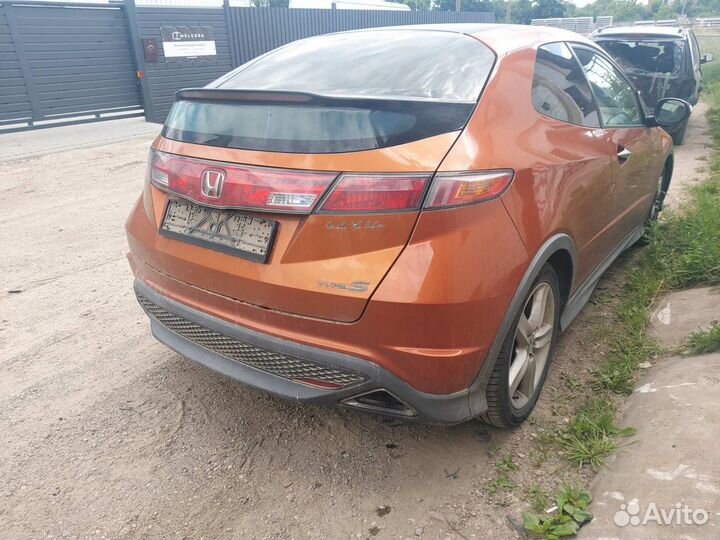 Honda Civic 8 хетчбек 2008 2.2 в разбор