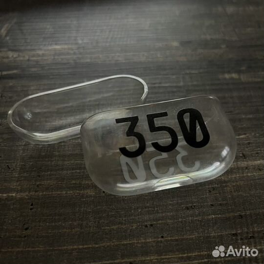 Чехол для наушников Apple AirPods Pro