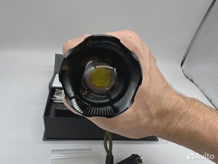 Мощный ручной фонарь BL-P919B-P99