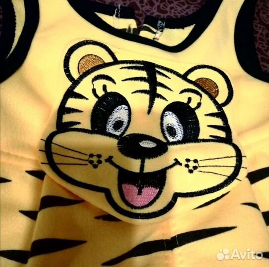 Костюм детский новый