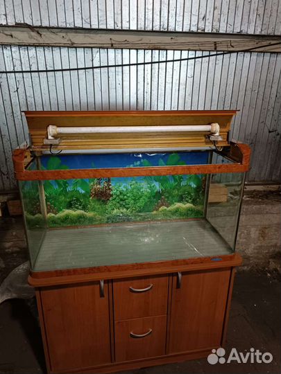 Аквариум на 210 л с тумбой и с фильтром