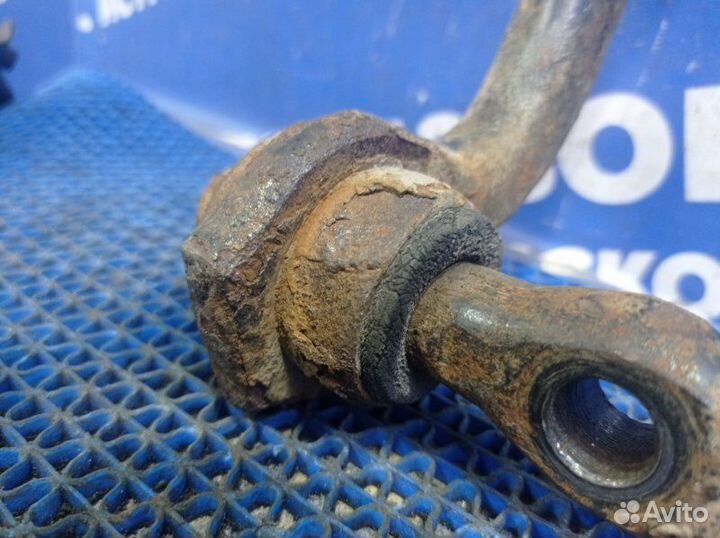 Задний рычаг подвески Dodge Stratus седан 2001