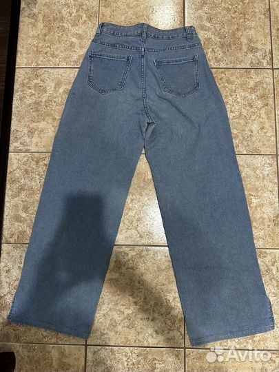 Джинсы широкие женские
