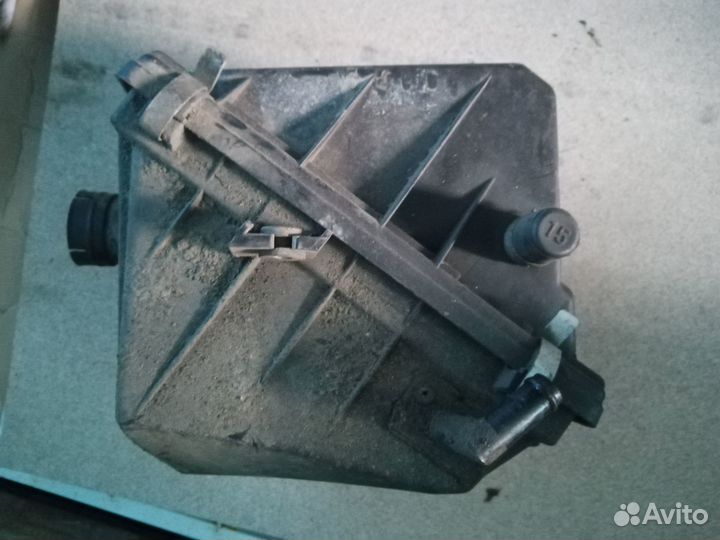 Корпус воздушного фильтра Ниссан Террано 2