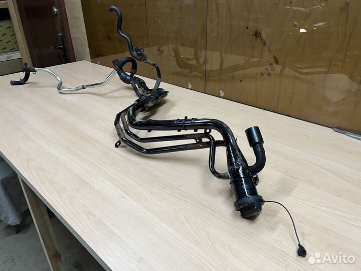 Мазда сх5 ке Горловина топливного бака