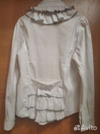 Блузка белая