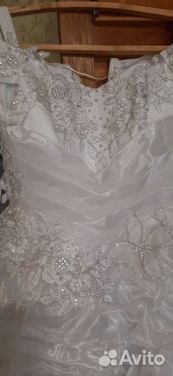 Свадебное платье