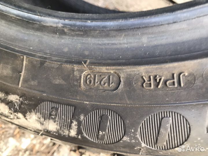 Goodyear Ultragrip Ice Arctic 205/55 R16