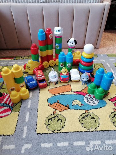 Развивающие игрушки для малышей