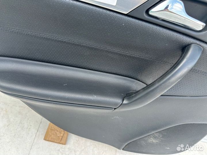 Обшивка задней левой двери Mercedes-Benz C W203
