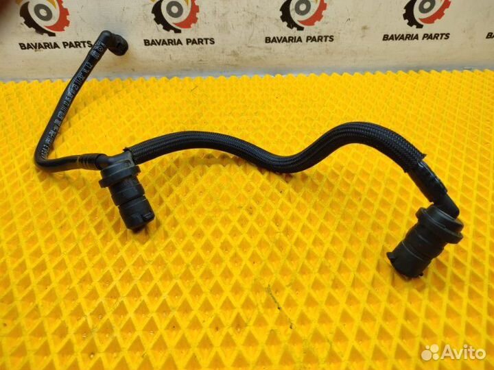 Трубка вакуумная Mercedes E W212 3.0 M272 2009