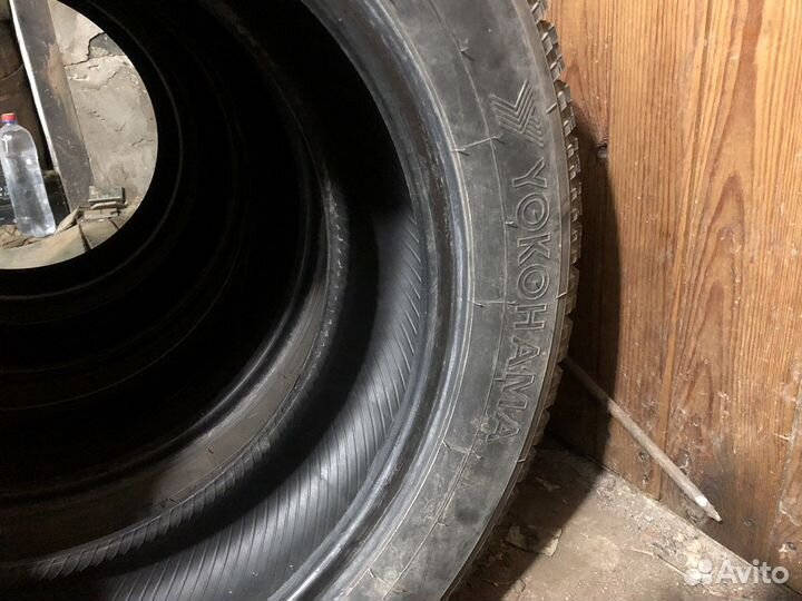 Yokohama Ice Guard F700Z 215/60 R17