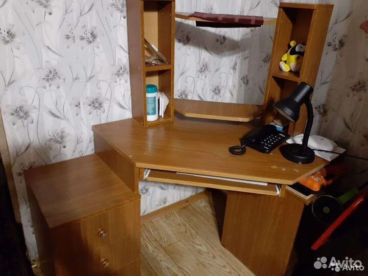 Тахта,Кровати и стол