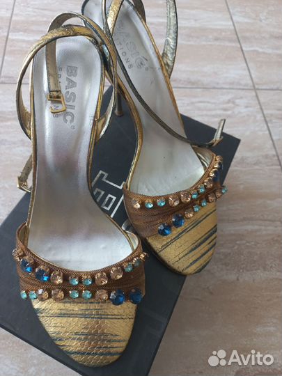 Босоножки женские 38 размер