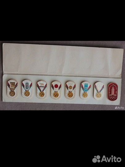 Сувенирные значки