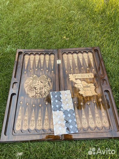 Нарды ручной работы с гербом Армения