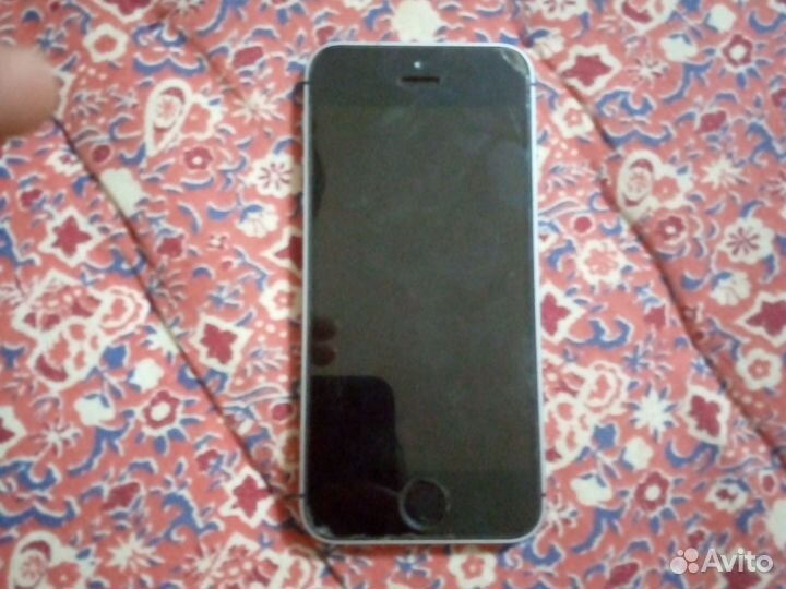 Телефон iPhone 5s