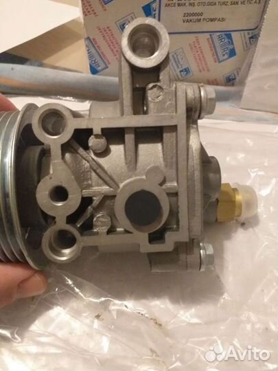 Вакуумный насос Форд Транзит