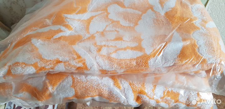Махровые полотенца новые