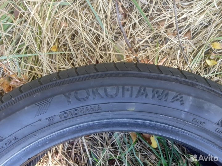 Yokohama 125T 21.5/55 R17