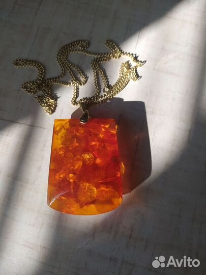 Кулон и кольцо из янтаря СССР