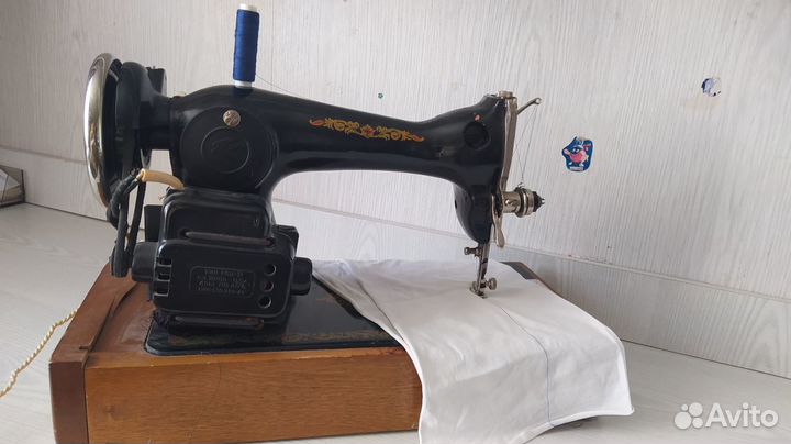 Швейная машина Подольск с электроприводом