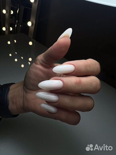 Маникюр и педикюр с покрытием