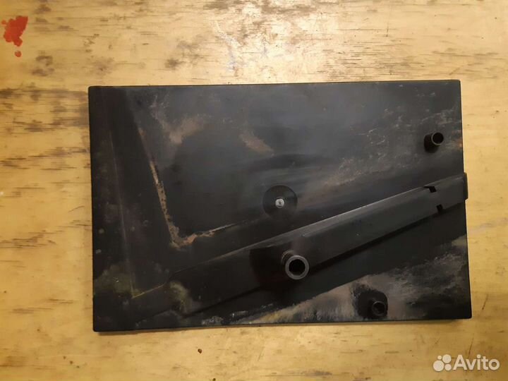 Поддон акб Renault Duster 2012