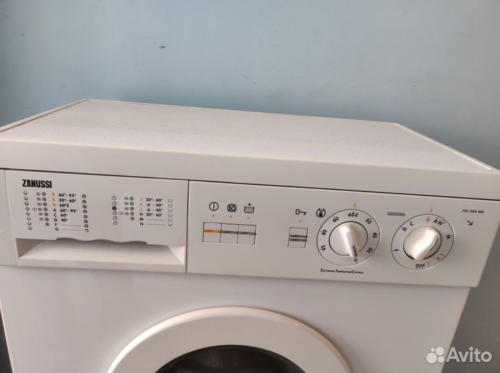 Стиральная машинка Zanussi требуется ремонт, можно