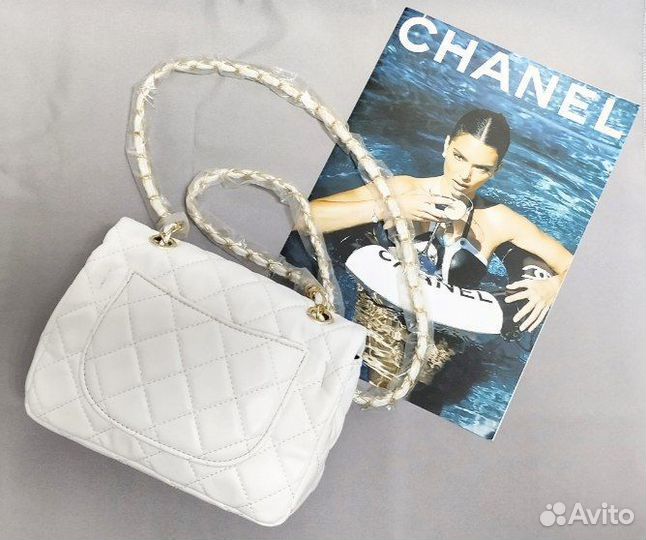 Белая сумка женская через плечо новая праздничная